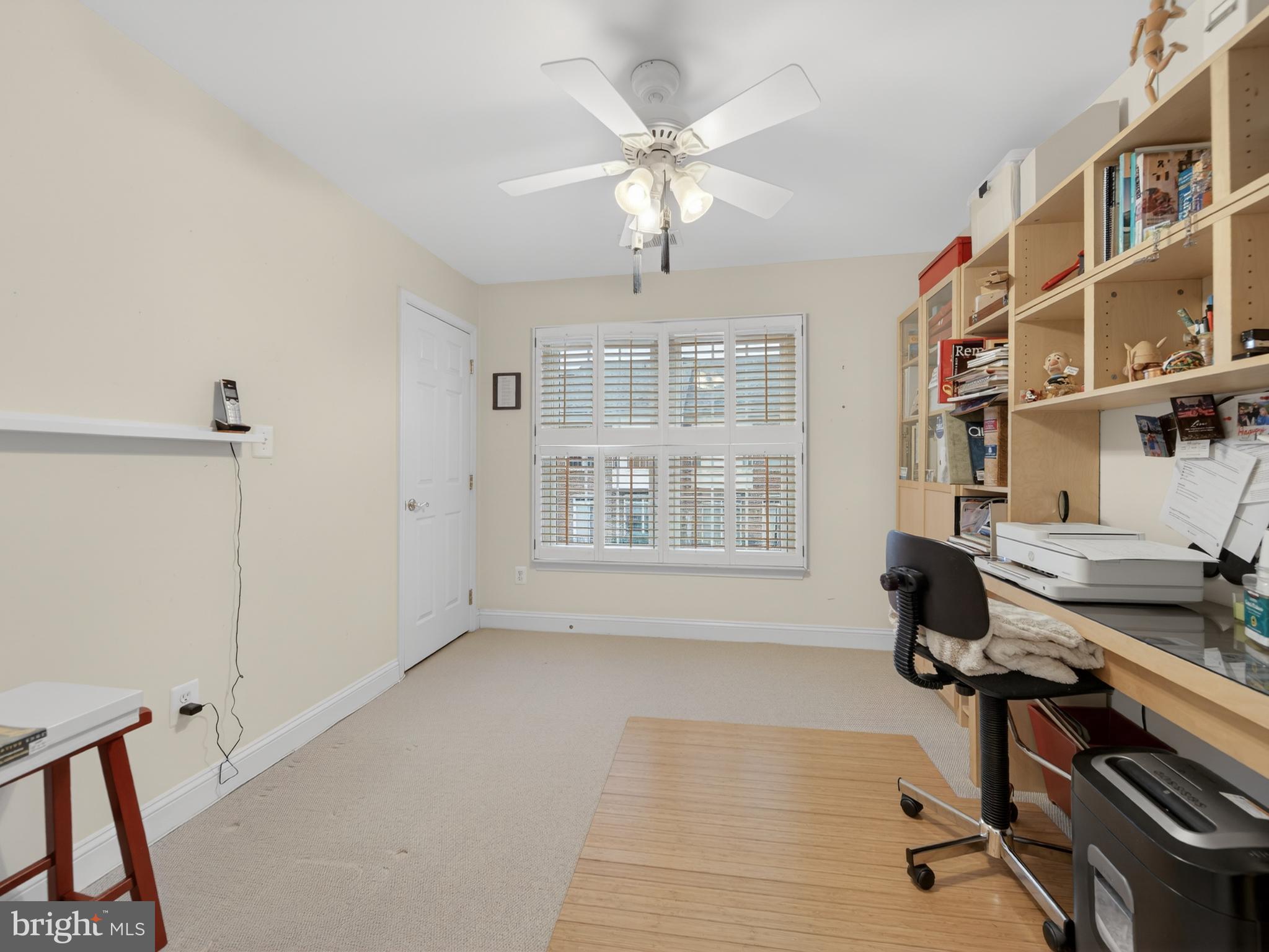 PALISADES PARK - Residential