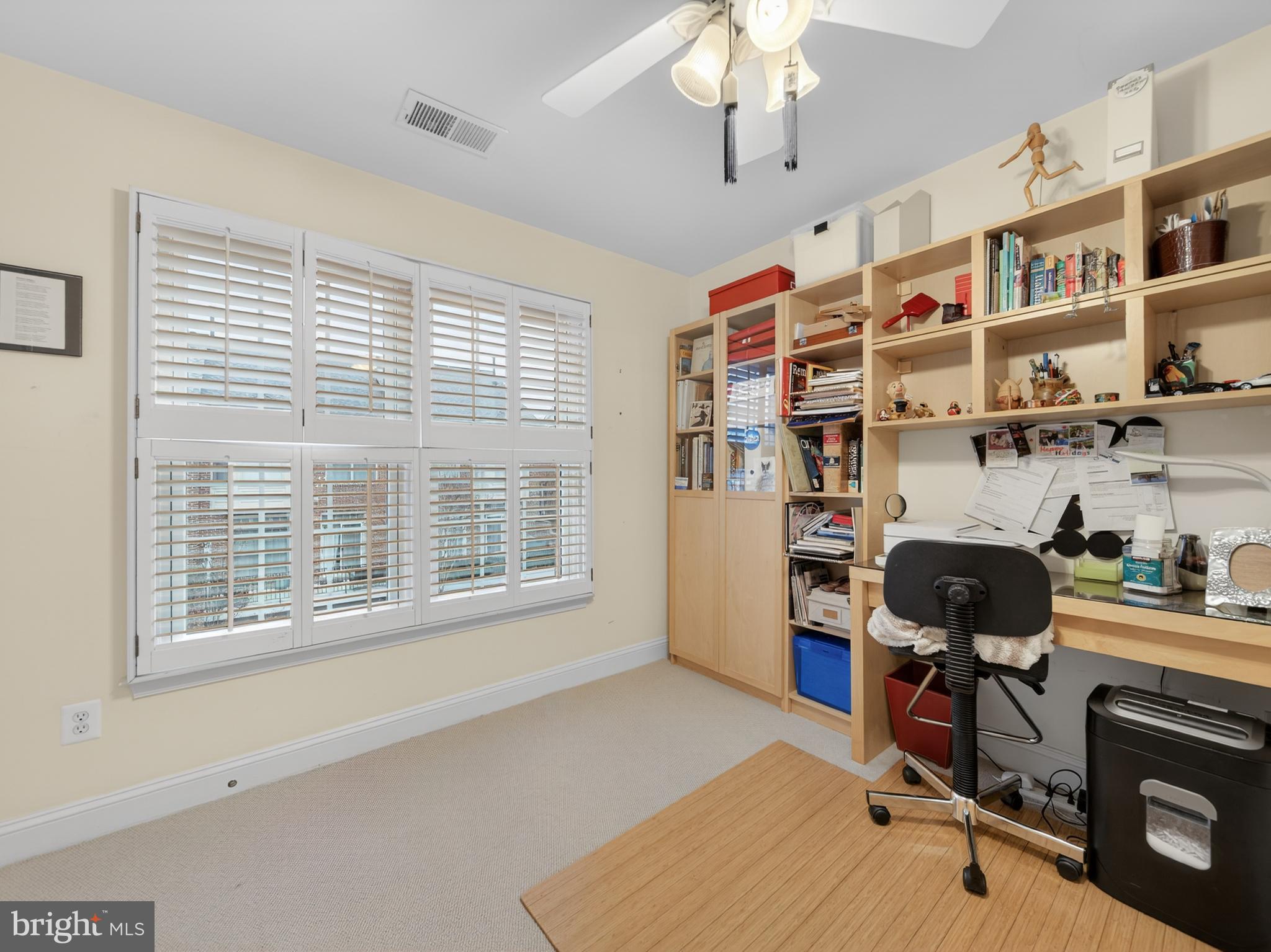 PALISADES PARK - Residential