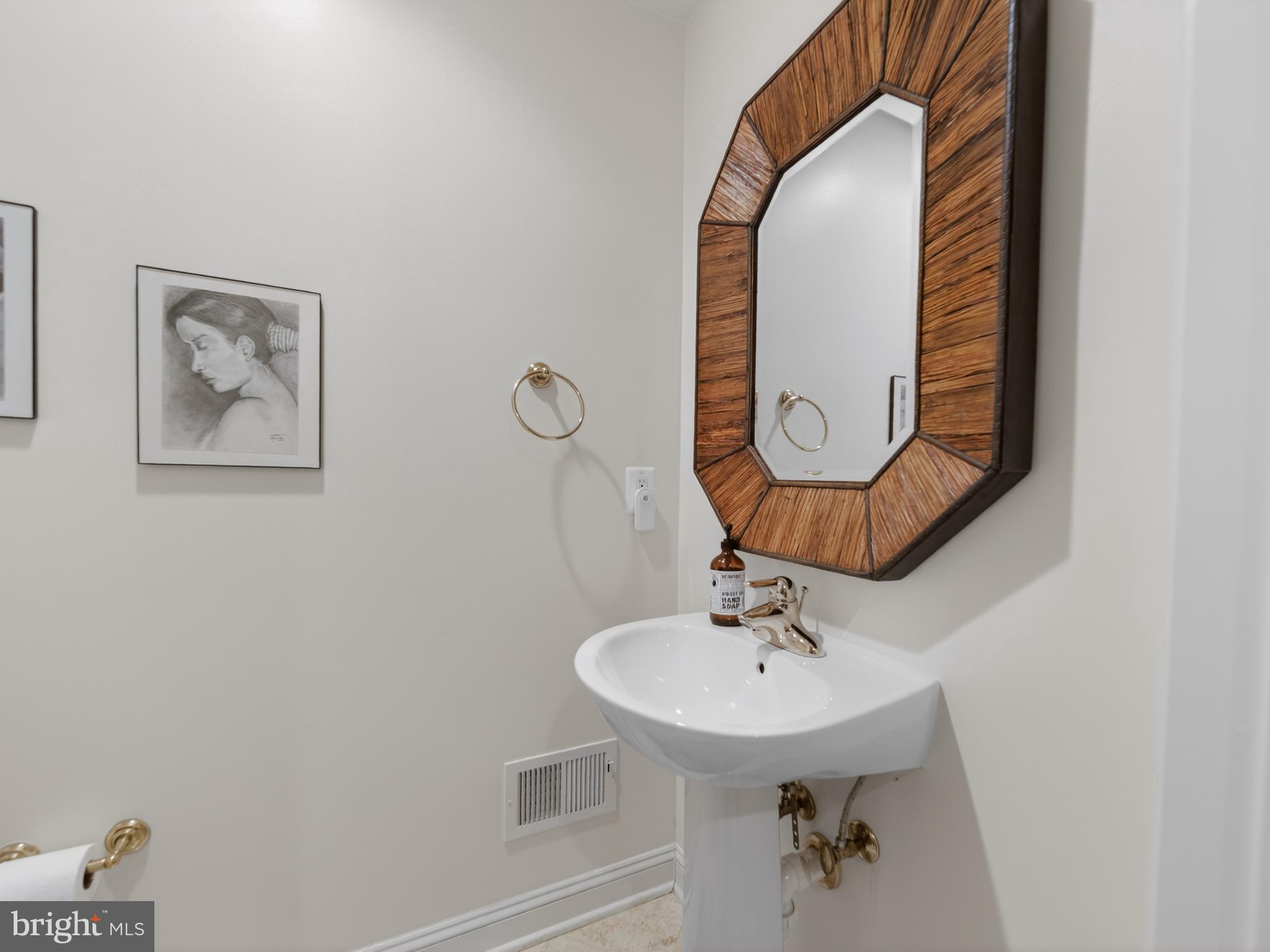 PALISADES PARK - Residential