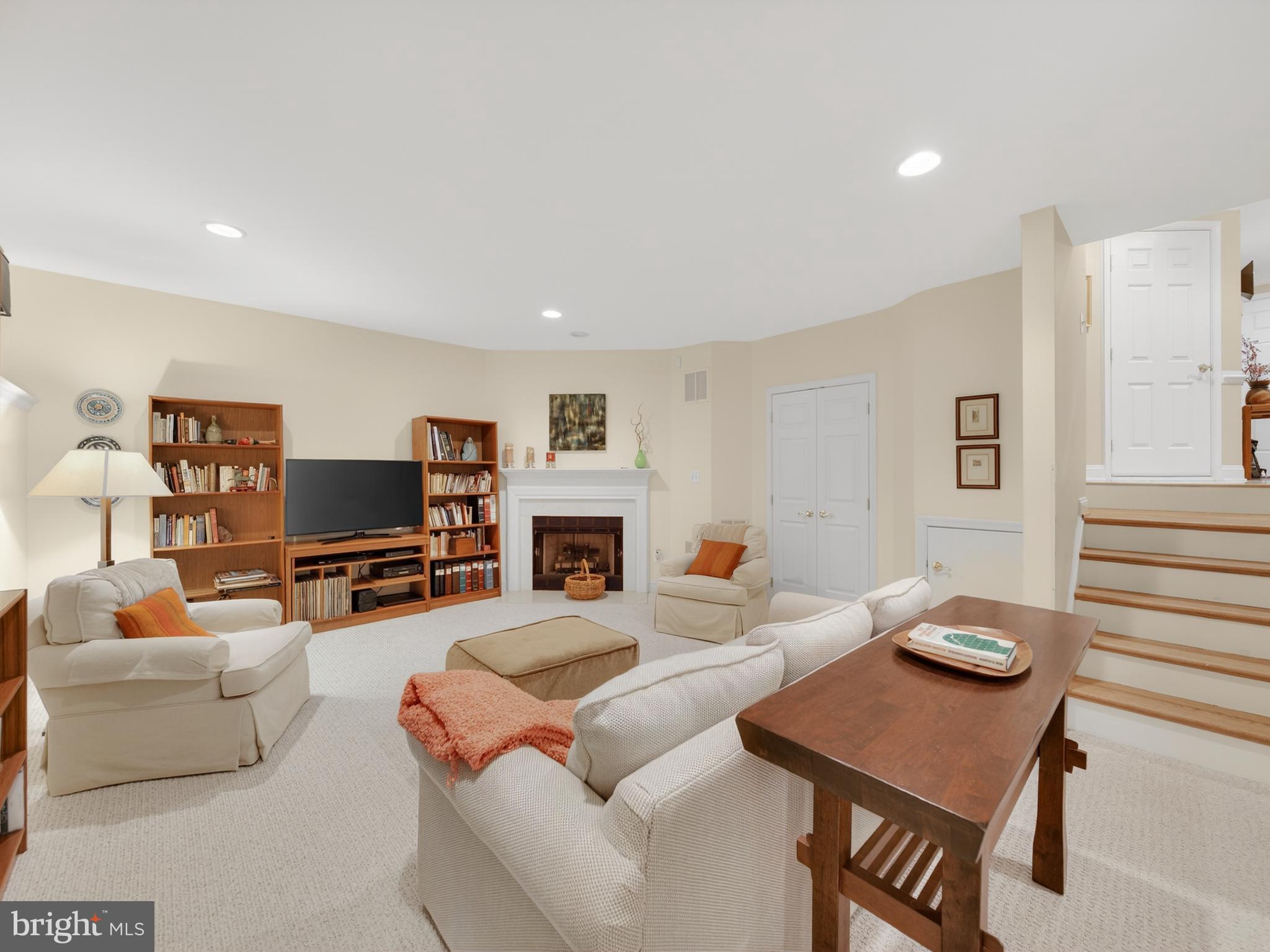 PALISADES PARK - Residential