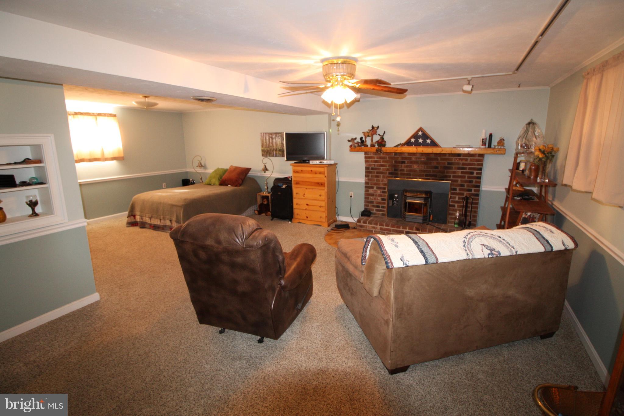 COLUMBIA PARK - Residential