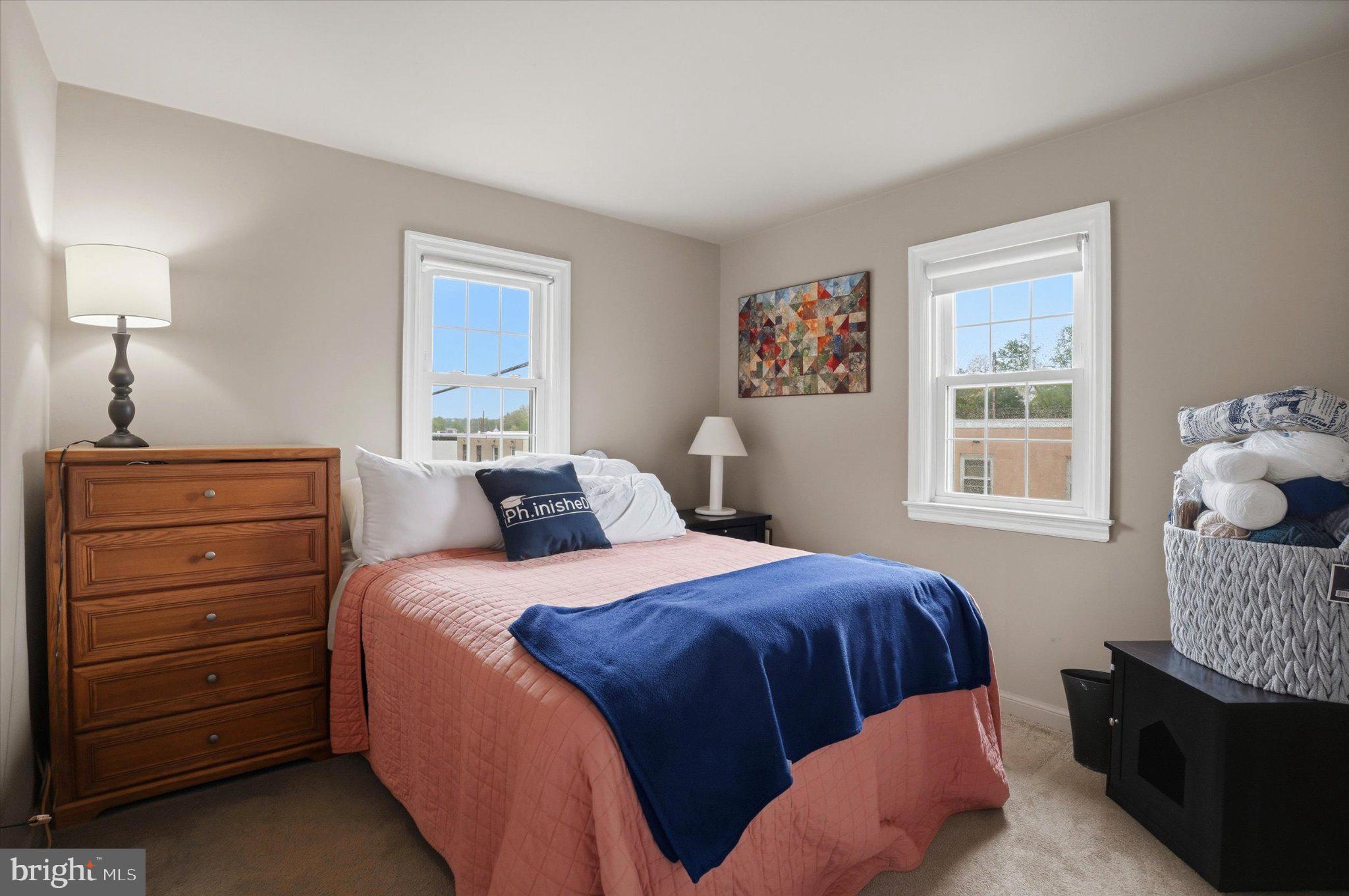 WYNNEWOOD PARK - Residential