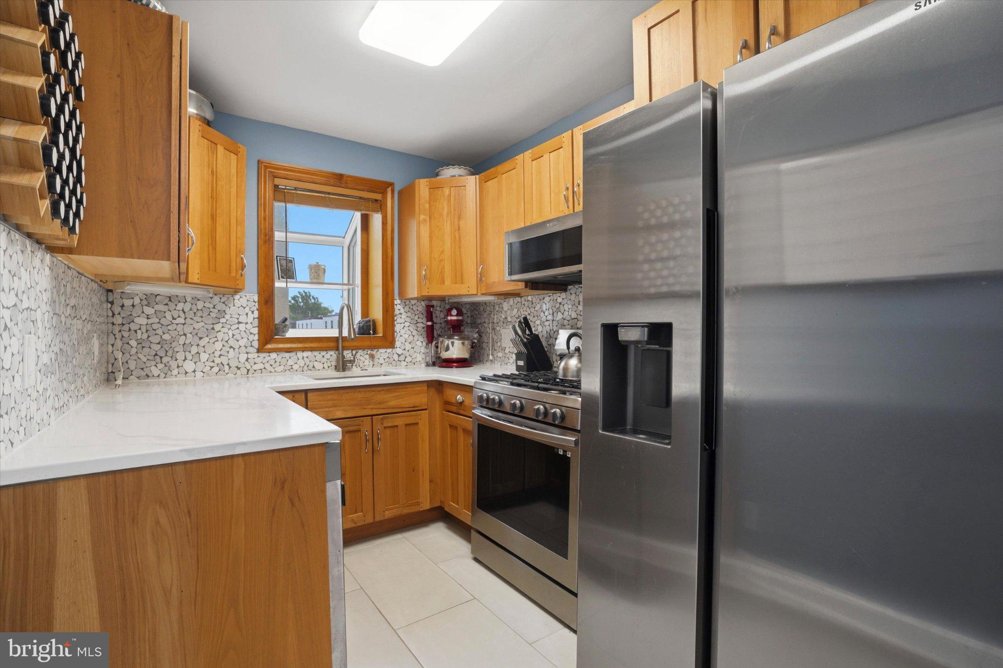 WYNNEWOOD PARK - Residential