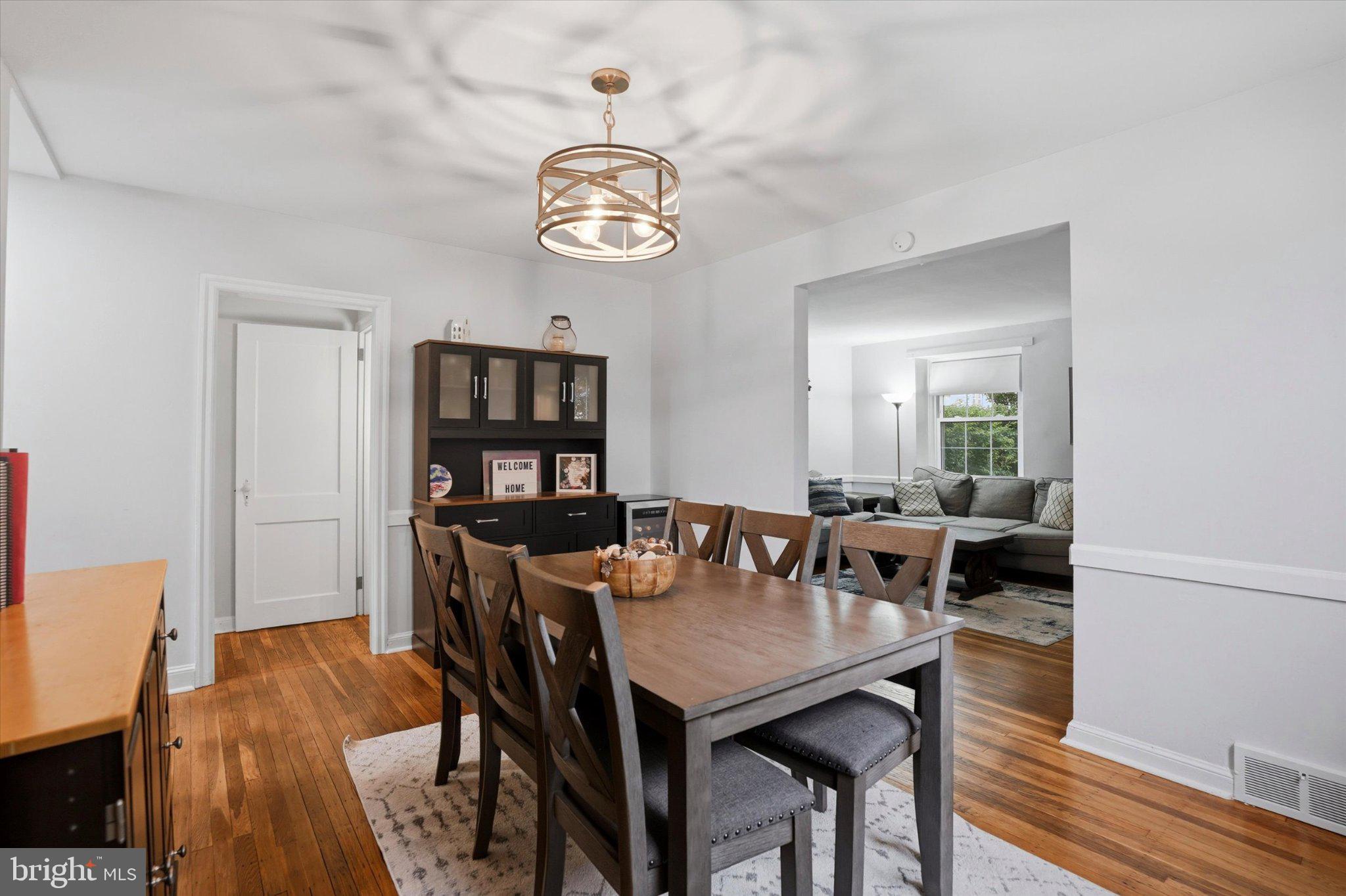 WYNNEWOOD PARK - Residential