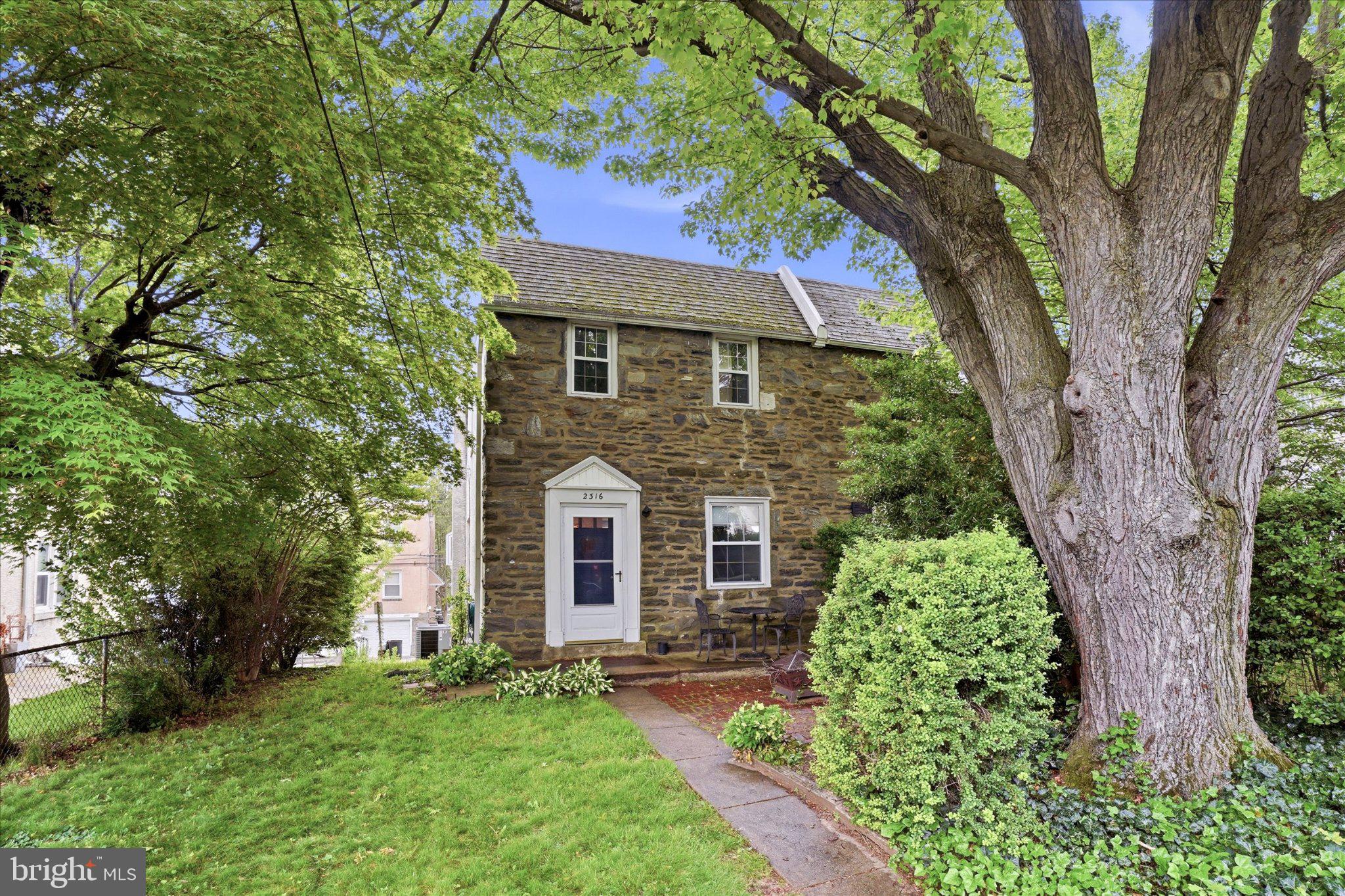 WYNNEWOOD PARK - Residential