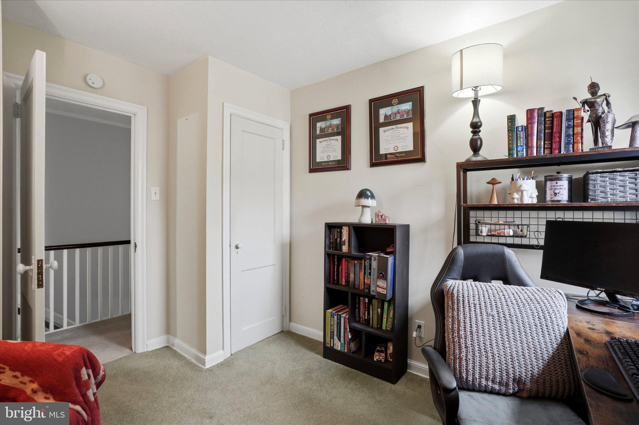 WYNNEWOOD PARK - Residential