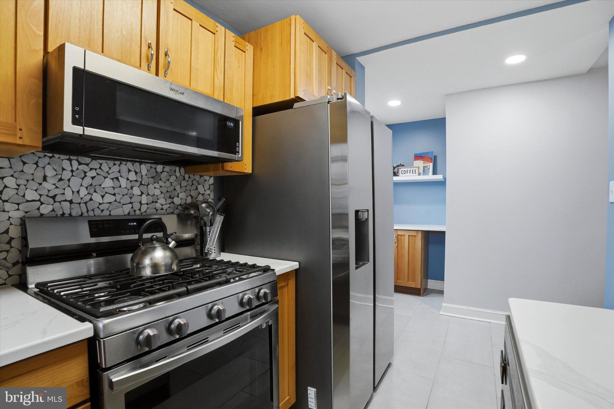 WYNNEWOOD PARK - Residential