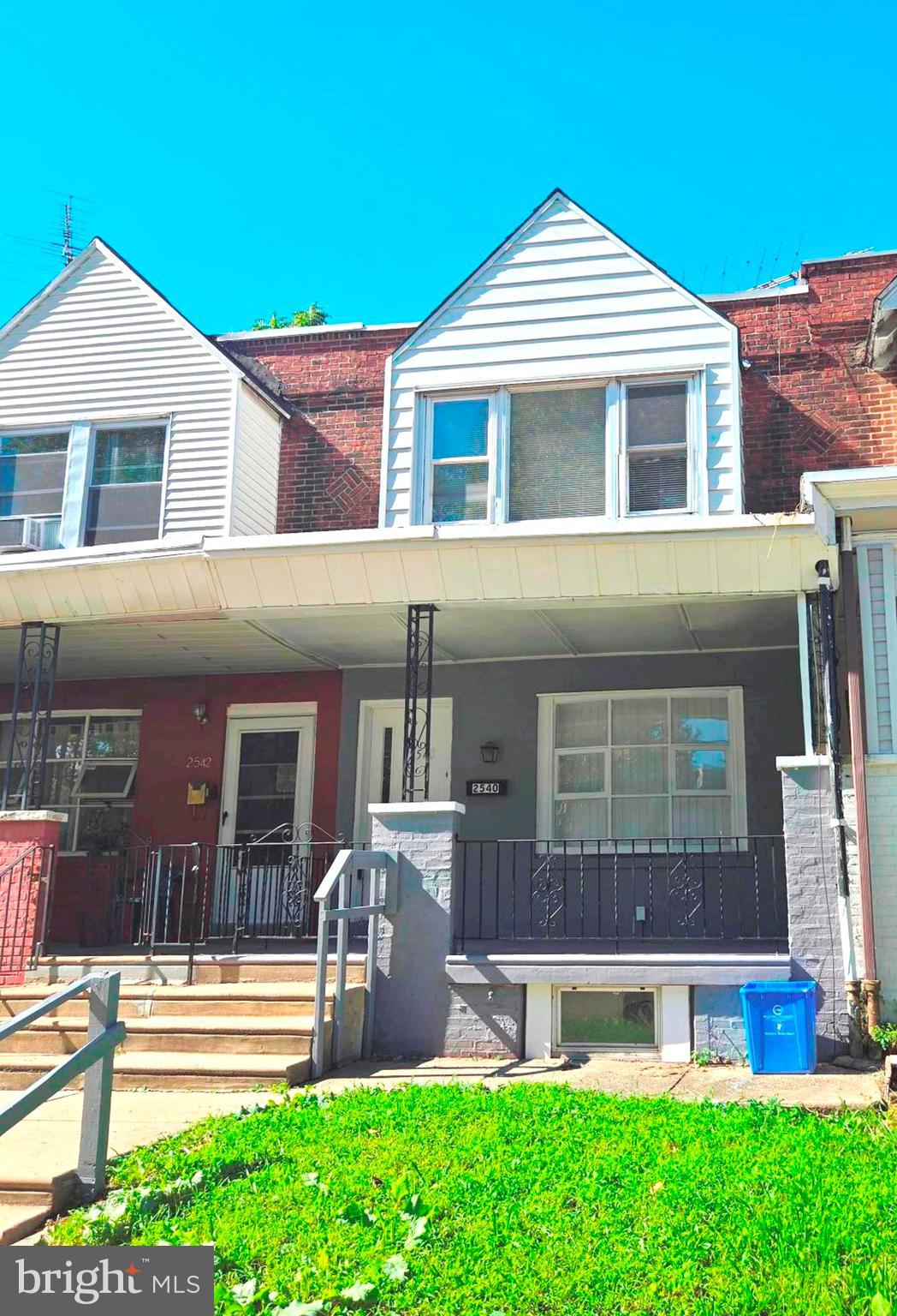 ELMWOOD PARK - Residential Lease