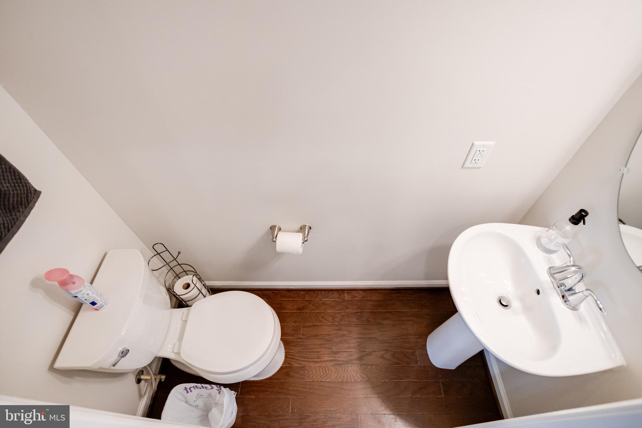 JEFFERSON PLACE - Residential Lease