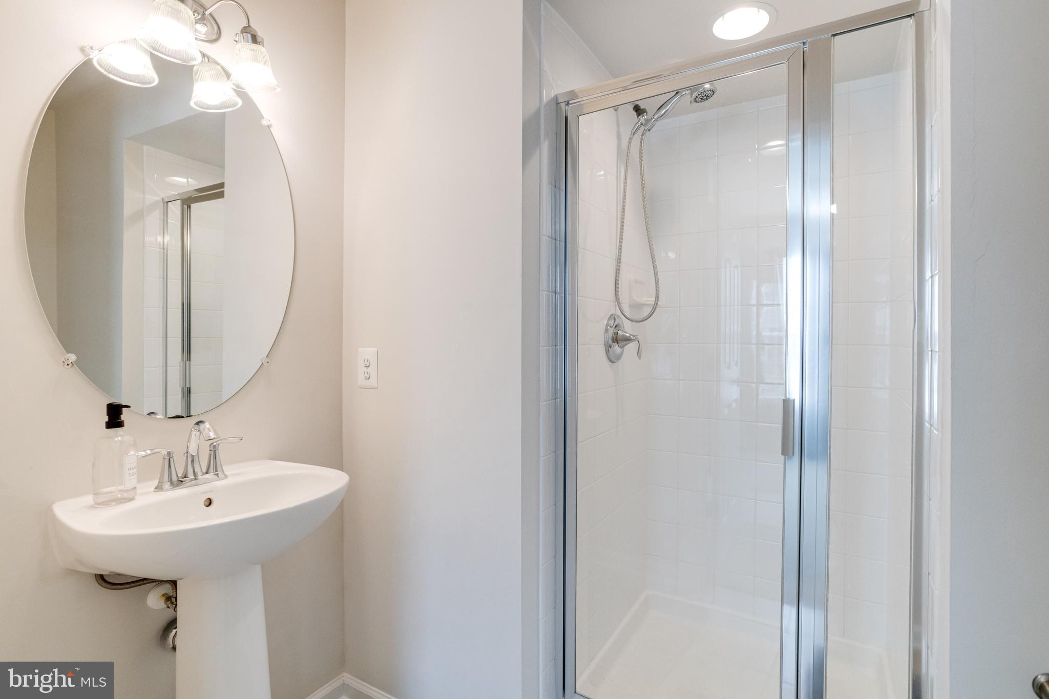 JEFFERSON PLACE - Residential Lease