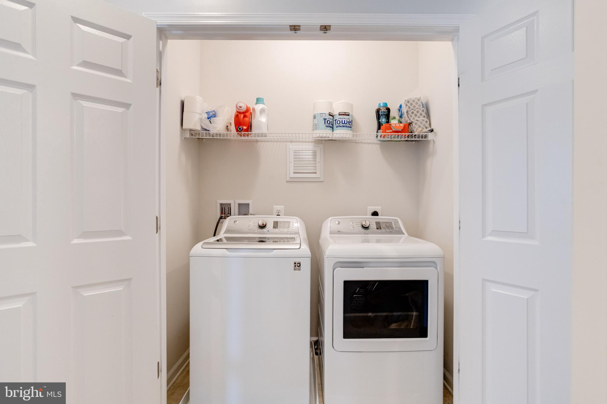 JEFFERSON PLACE - Residential Lease