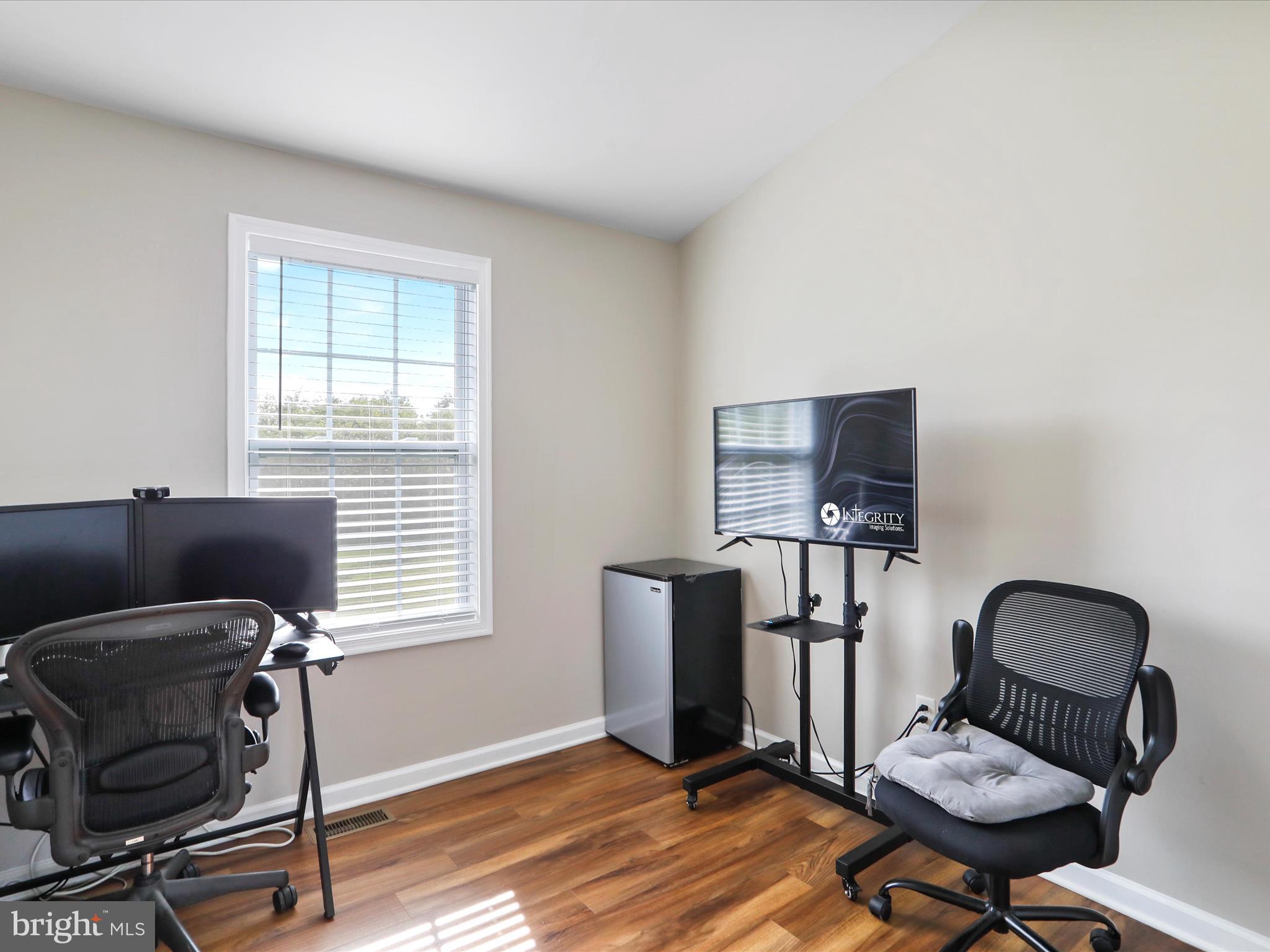 TOWNES OF RIDGEWAY - Residential