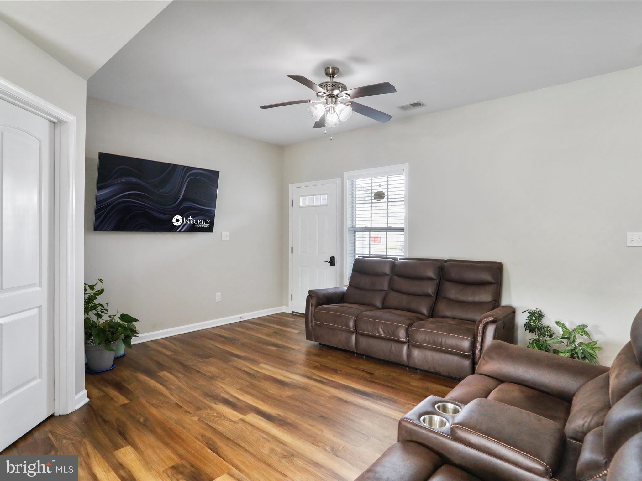 TOWNES OF RIDGEWAY - Residential