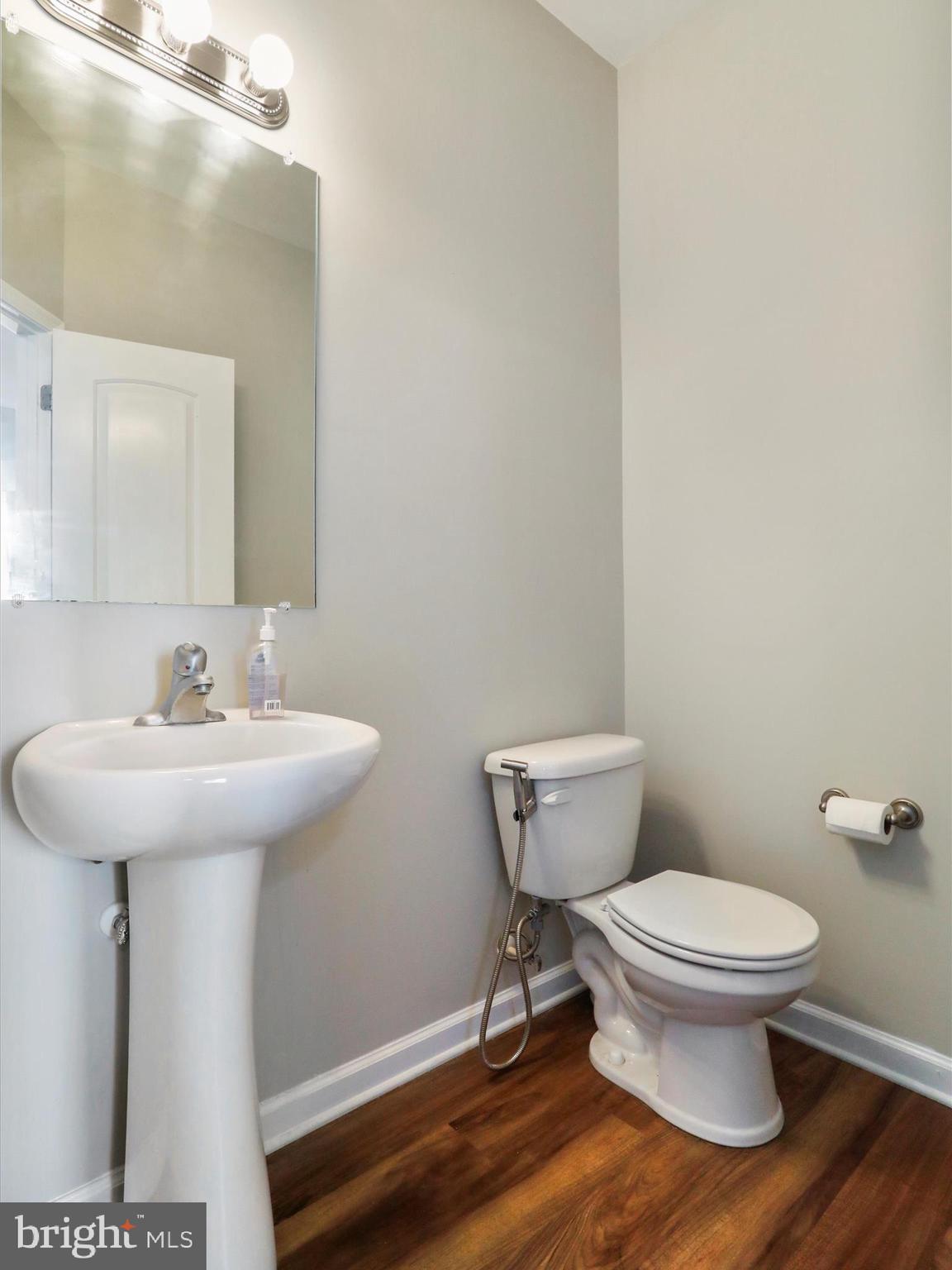 TOWNES OF RIDGEWAY - Residential