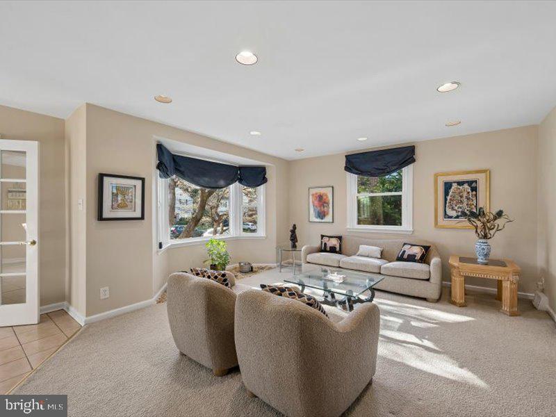 WOODMERE - Residential