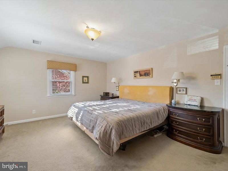 WOODMERE - Residential