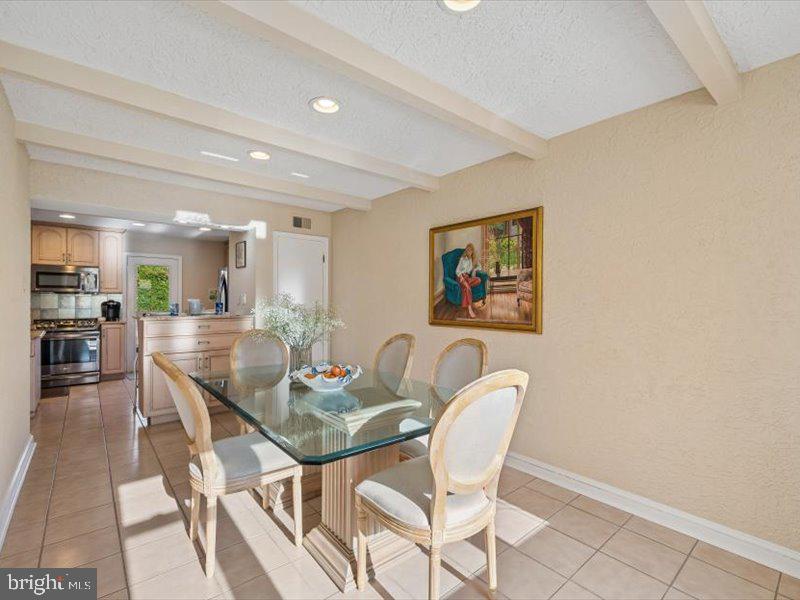 WOODMERE - Residential