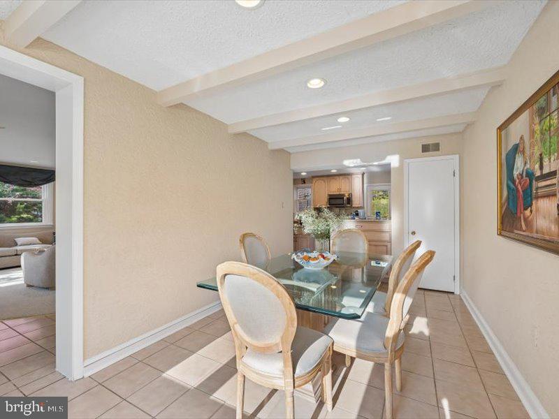 WOODMERE - Residential