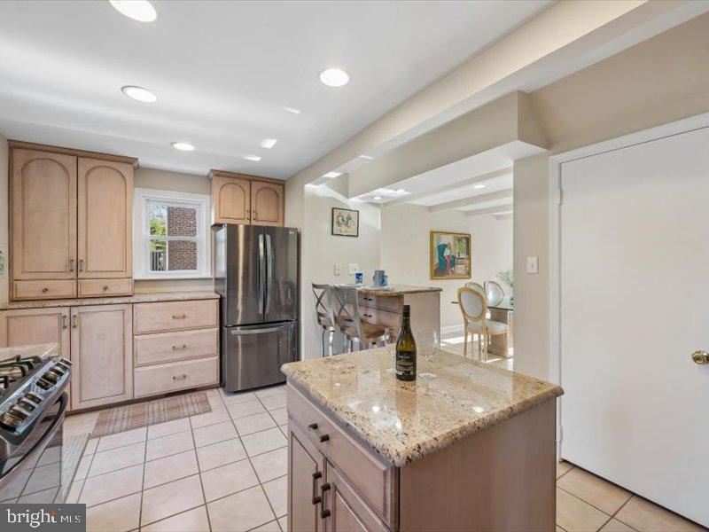 WOODMERE - Residential