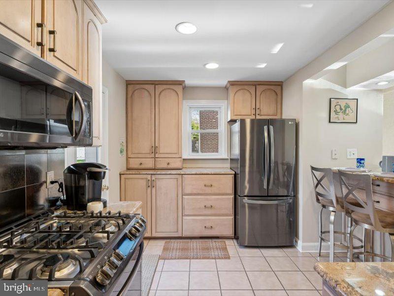 WOODMERE - Residential