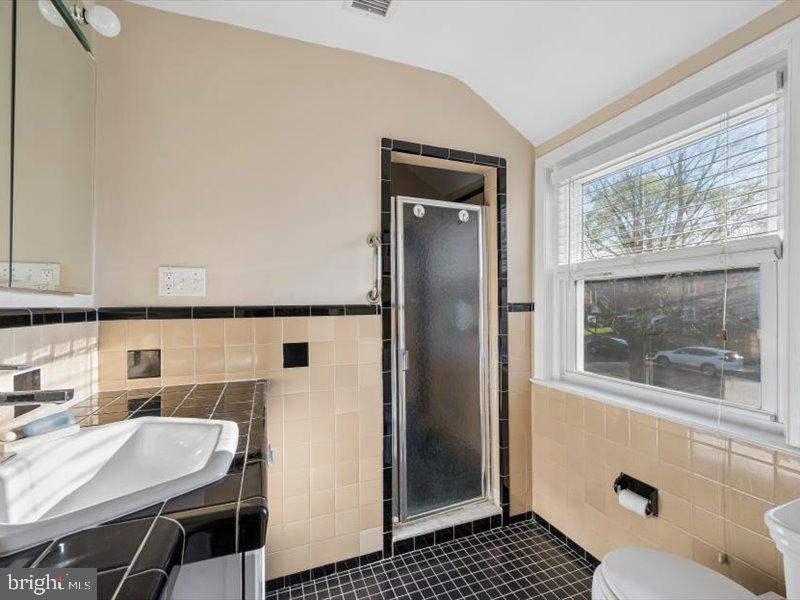 WOODMERE - Residential