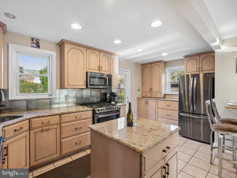 WOODMERE - Residential