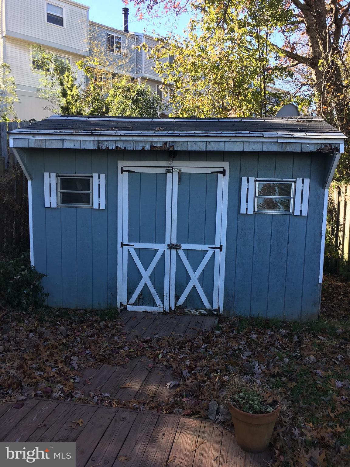 PERRY HALL - Residential Lease