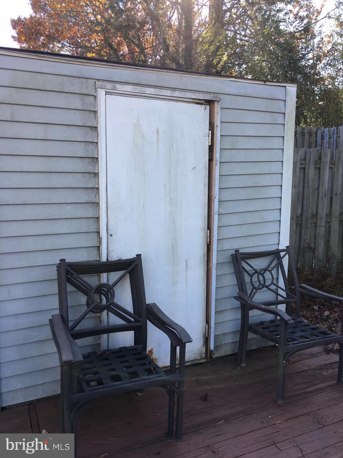 PERRY HALL - Residential Lease