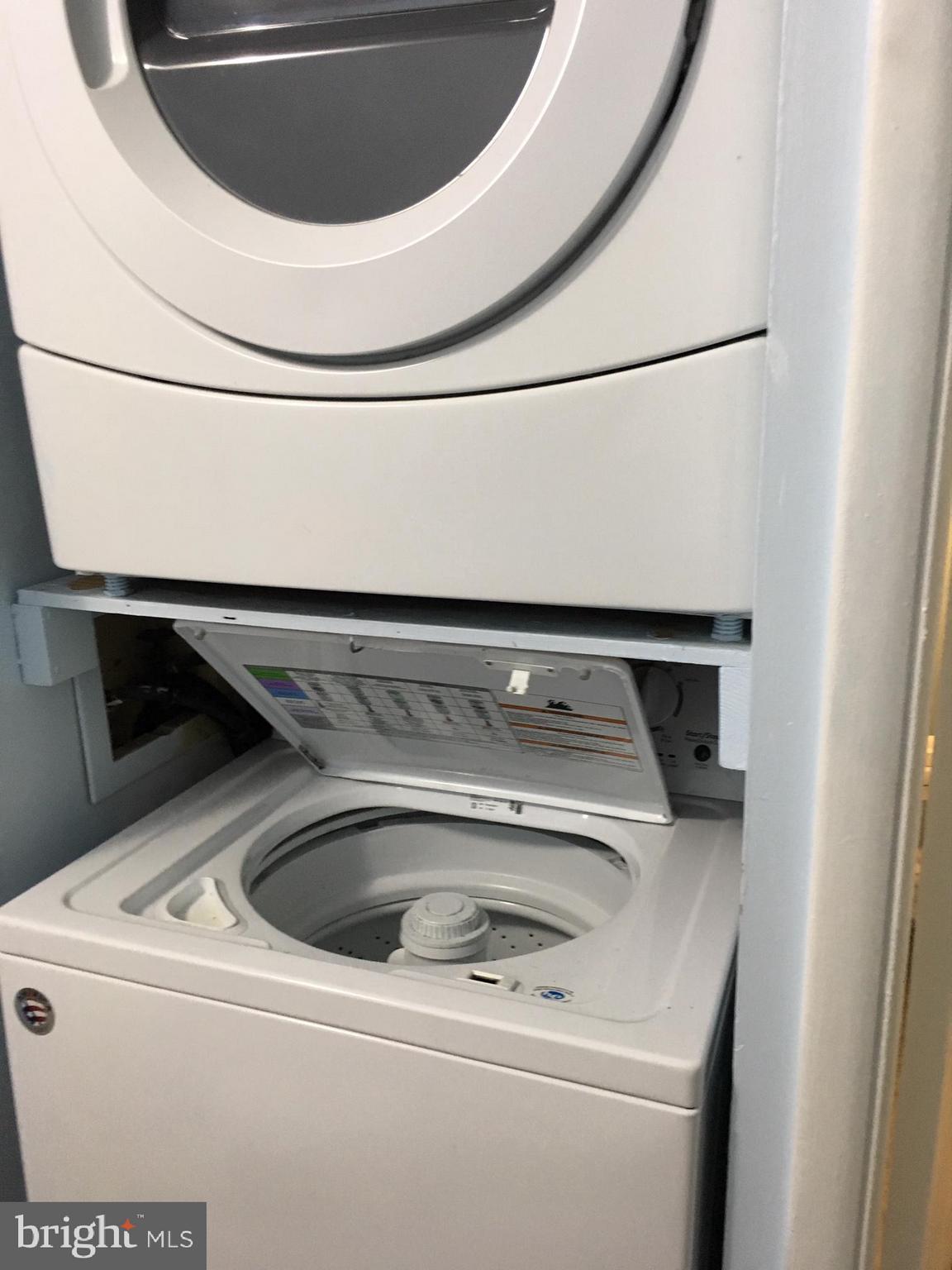 PERRY HALL - Residential Lease