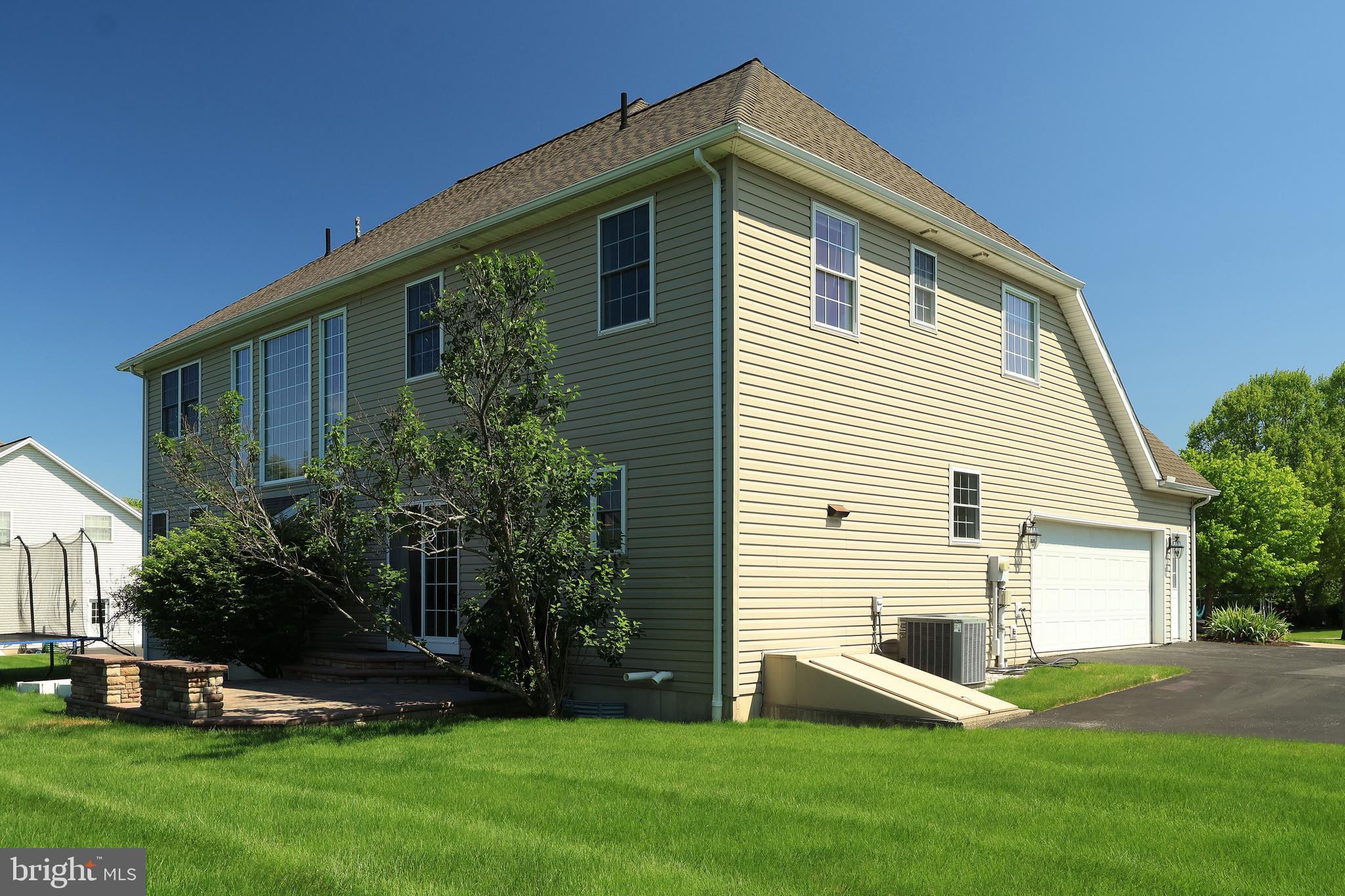 SAYBROOK - Residential