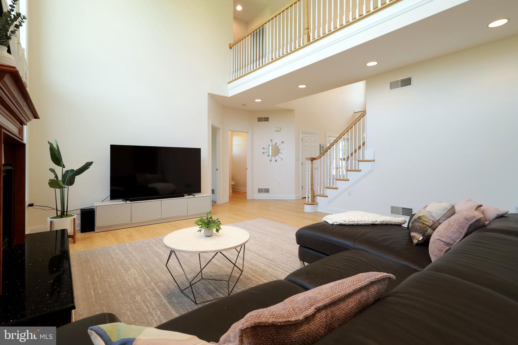 SAYBROOK - Residential