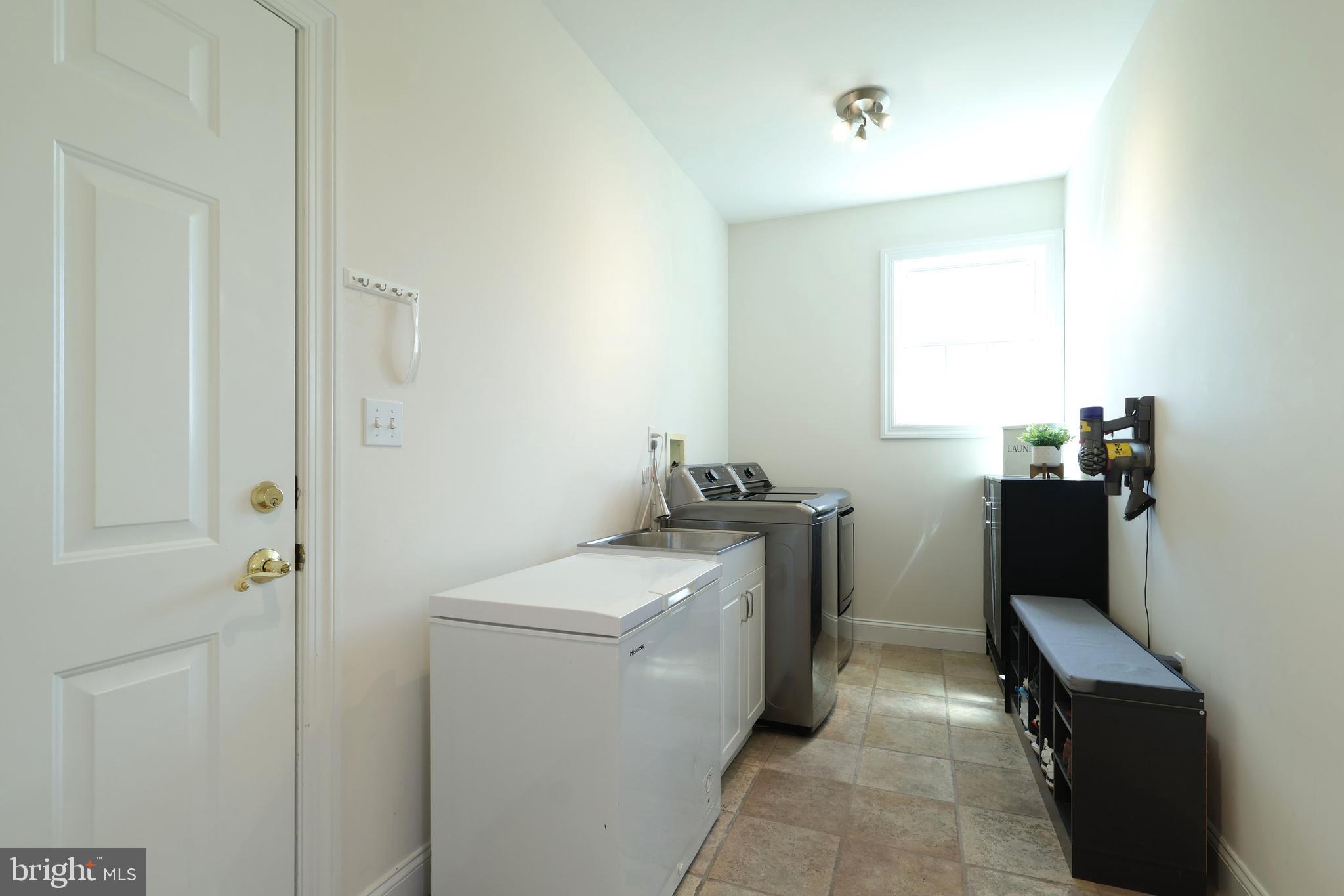 SAYBROOK - Residential