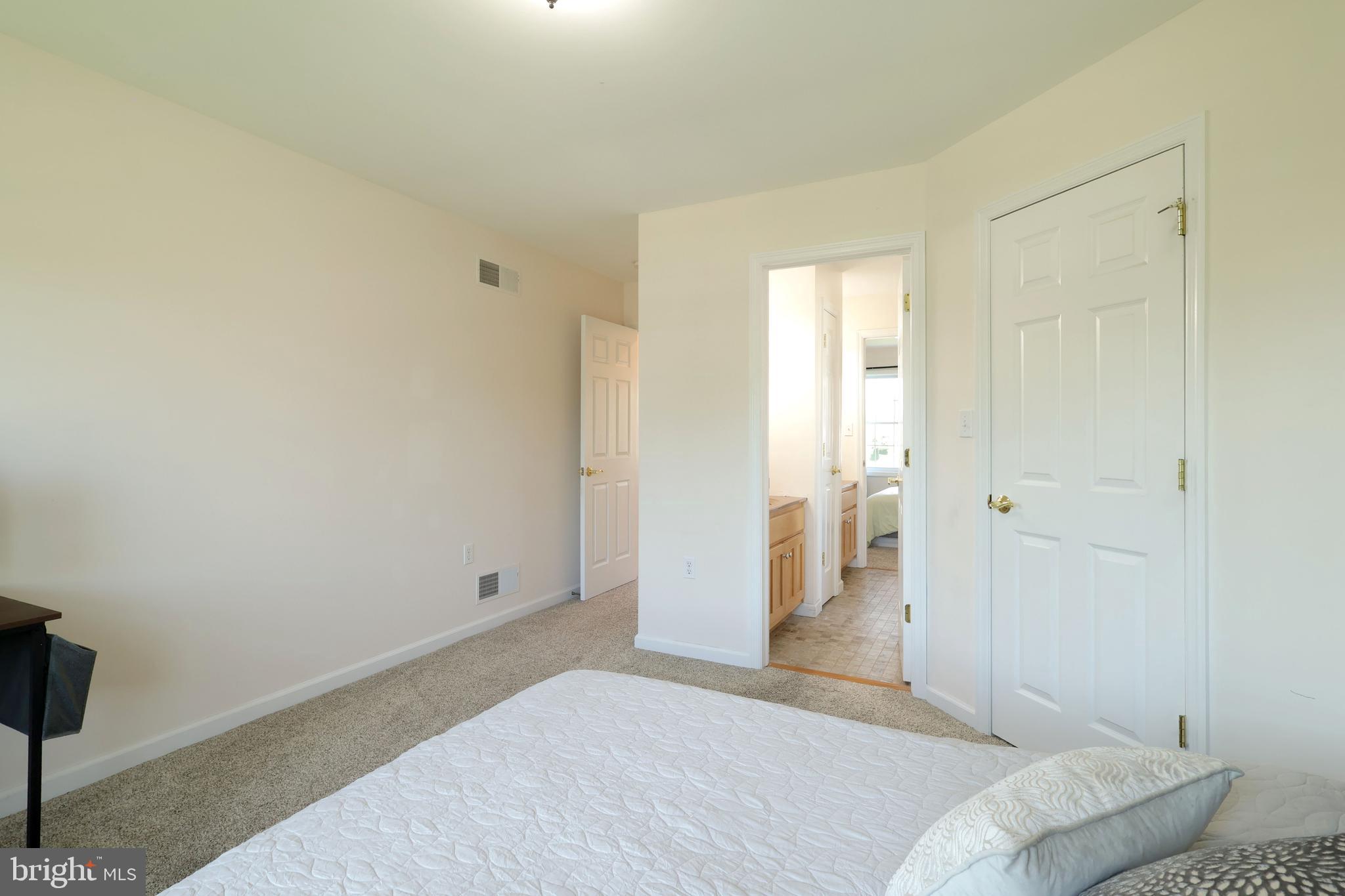 SAYBROOK - Residential