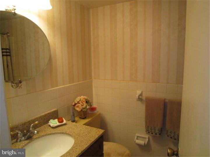 PHILADELPHIA (NORTHEAST) - Residential Income