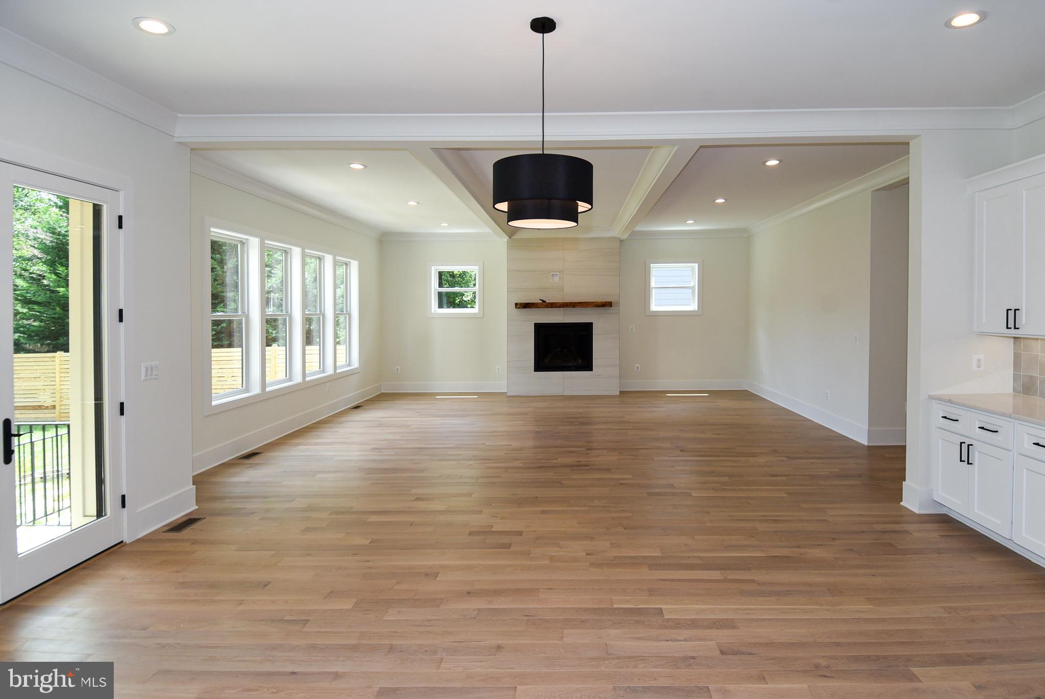 PIMMIT HILLS - Residential