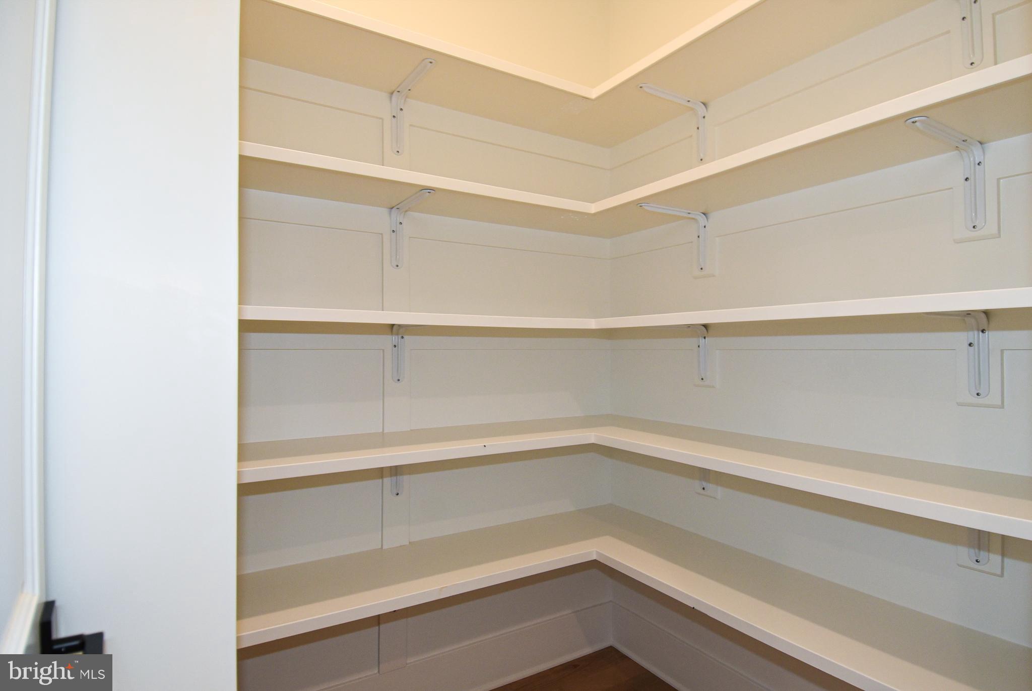 PIMMIT HILLS - Residential