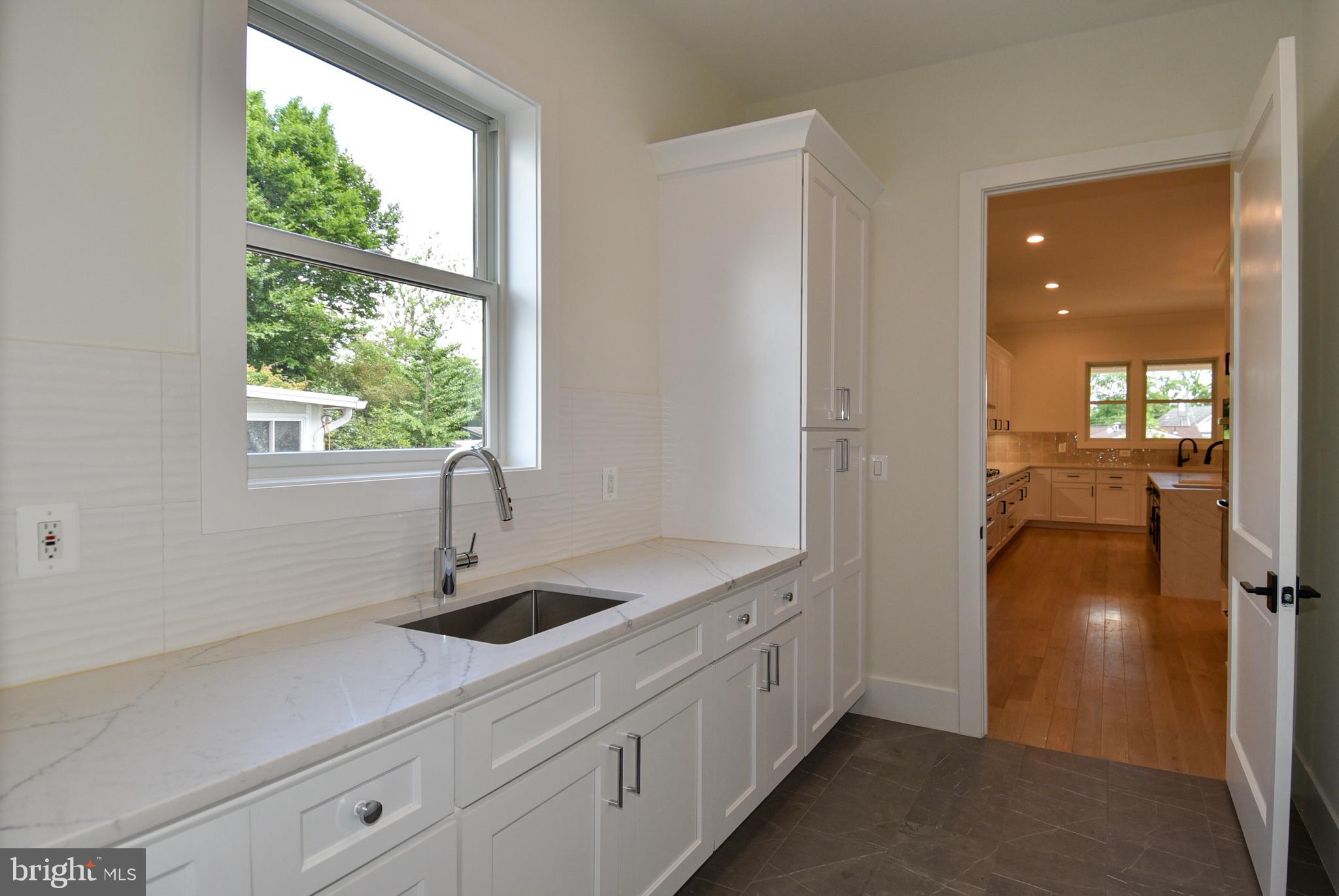 PIMMIT HILLS - Residential