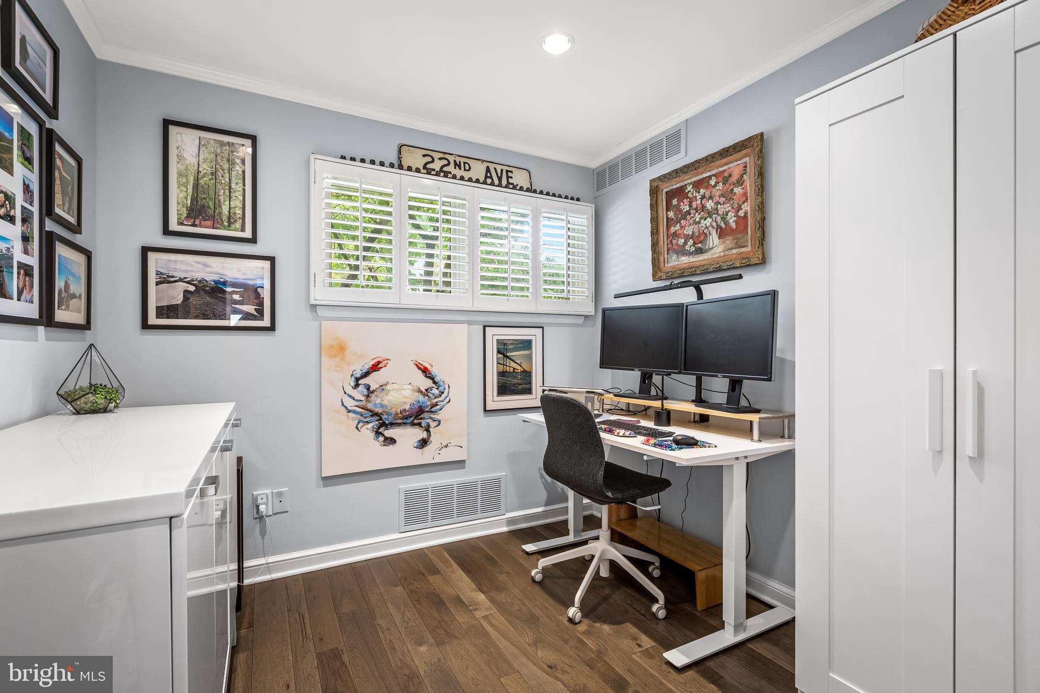 MOUNT WASHINGTON - Residential