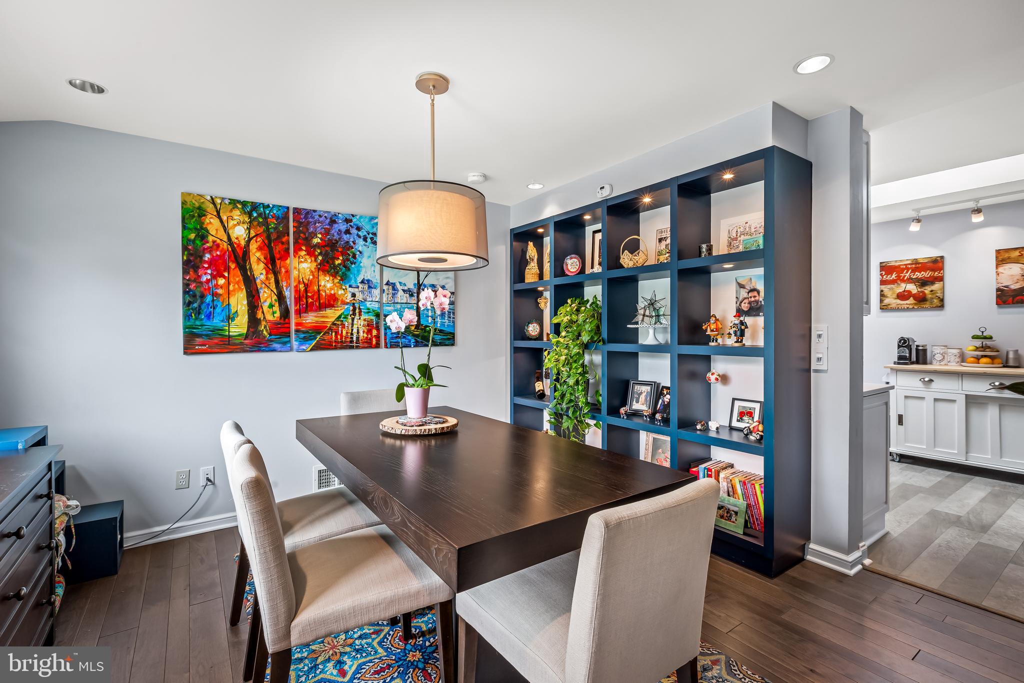 MOUNT WASHINGTON - Residential