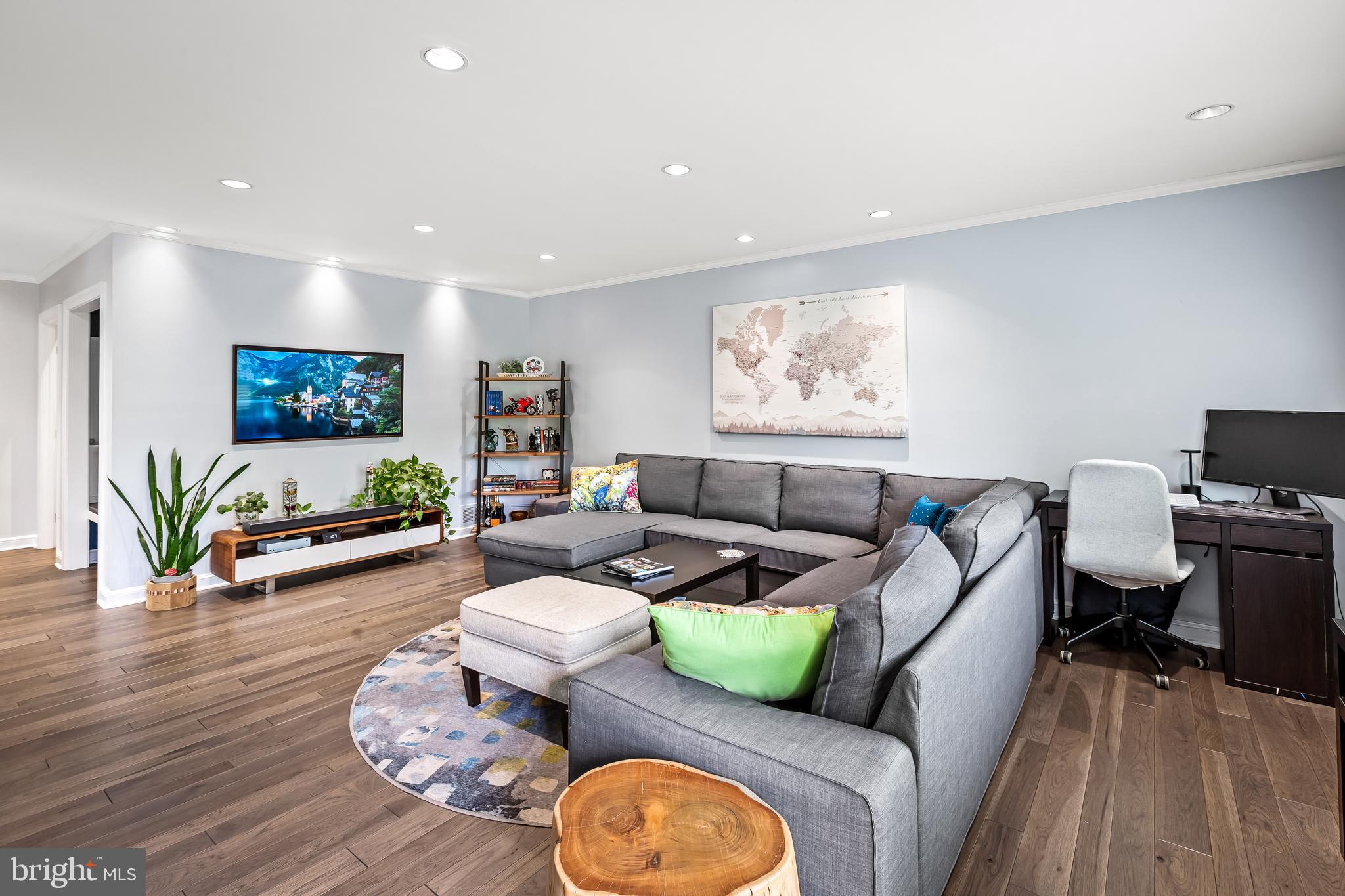 MOUNT WASHINGTON - Residential