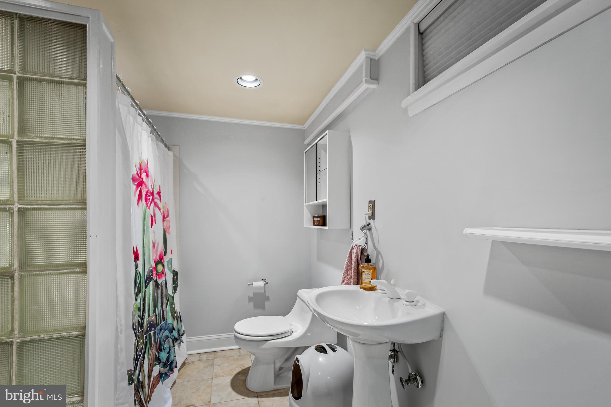 MOUNT WASHINGTON - Residential