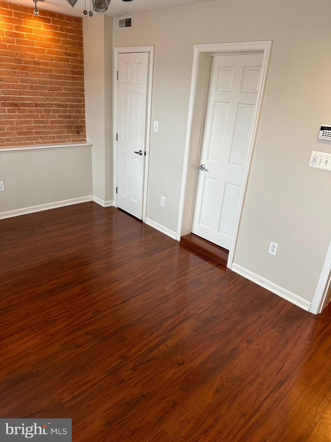 FEDERAL HILL HISTORIC DISTRICT - Residential Lease