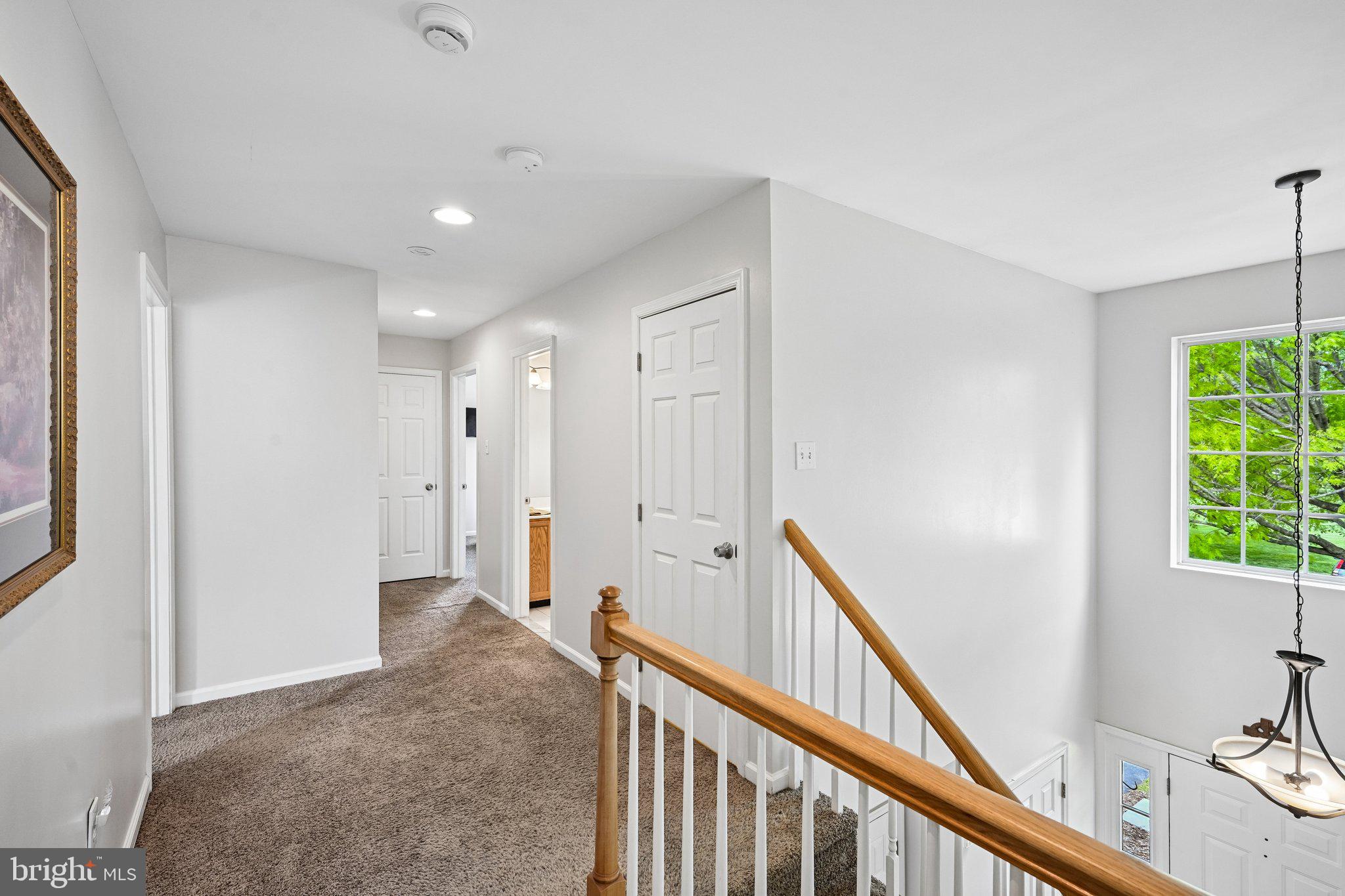 HAWTHORNE LANE - Residential