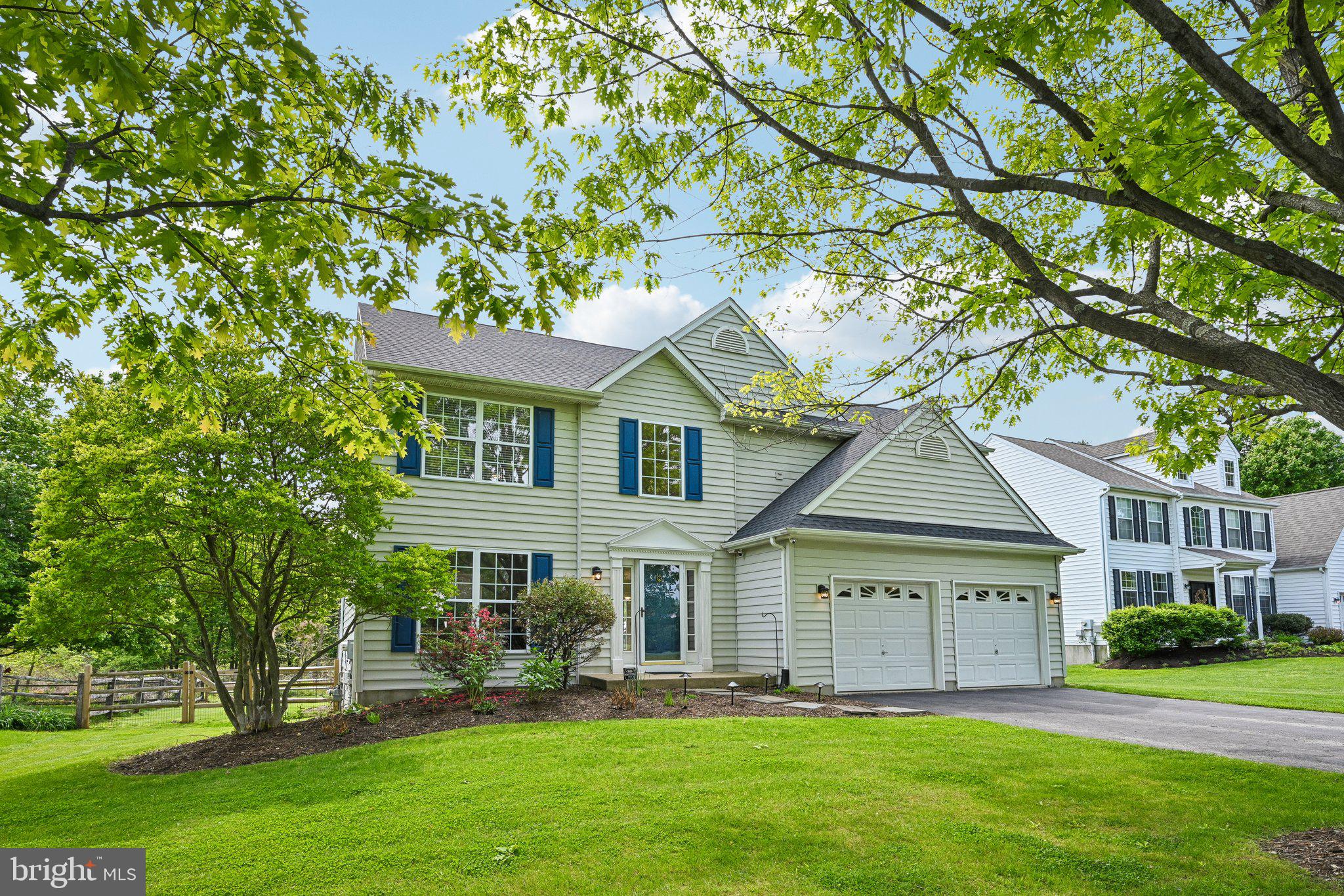 HAWTHORNE LANE - Residential