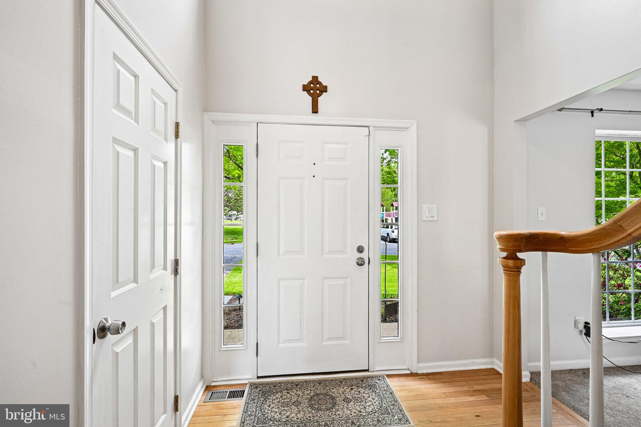 HAWTHORNE LANE - Residential