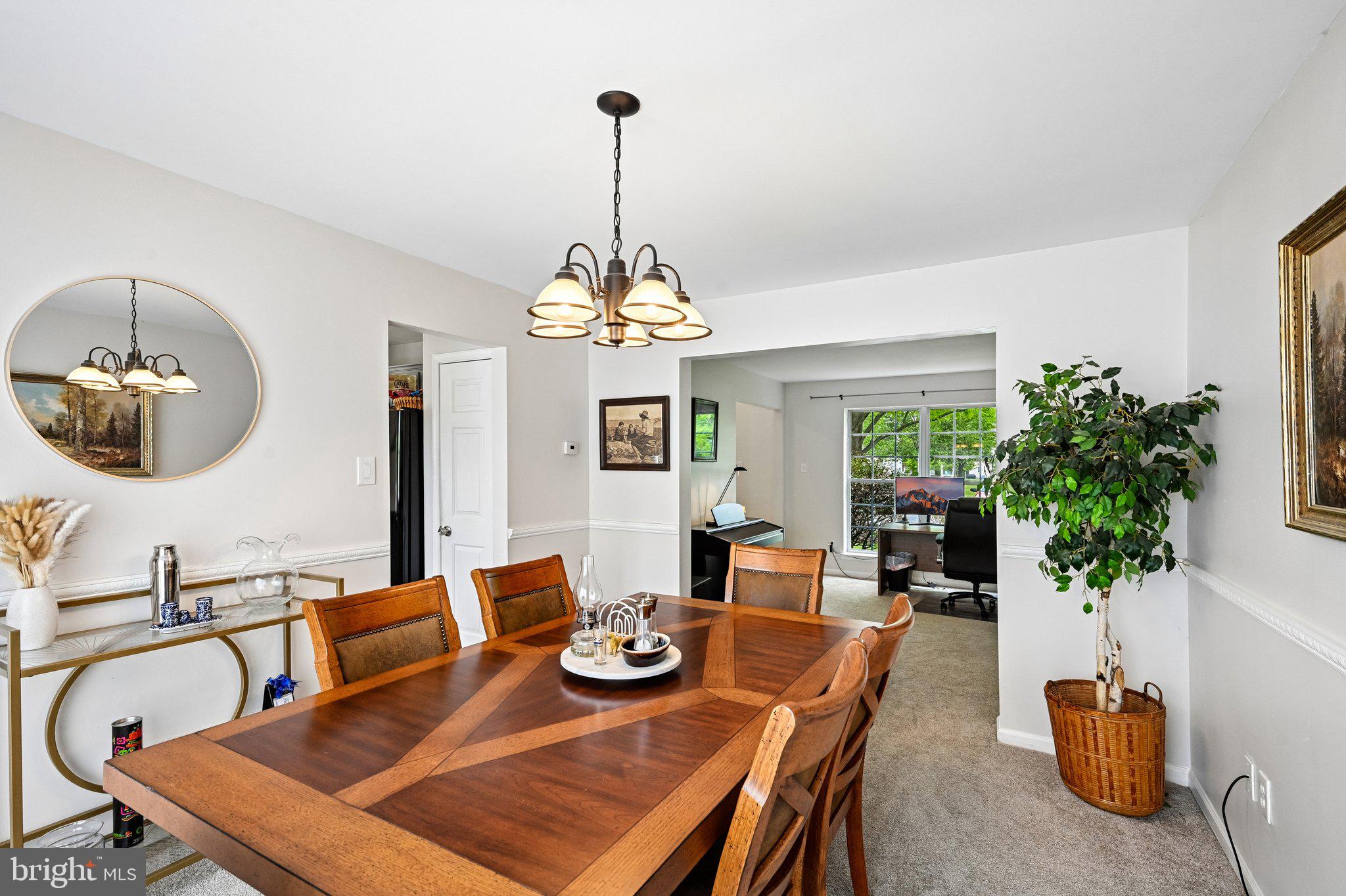 HAWTHORNE LANE - Residential