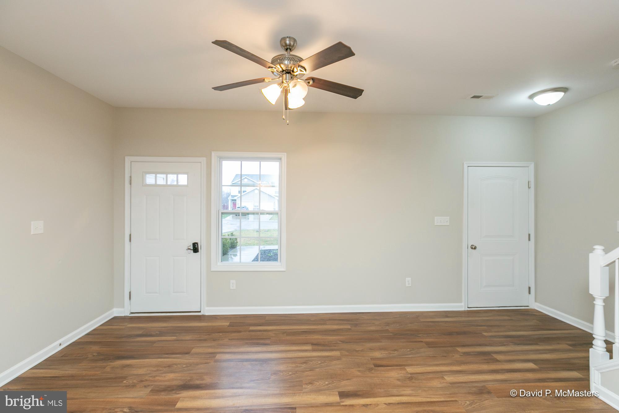 THE TOWNES OF RIDGEWAY - Residential