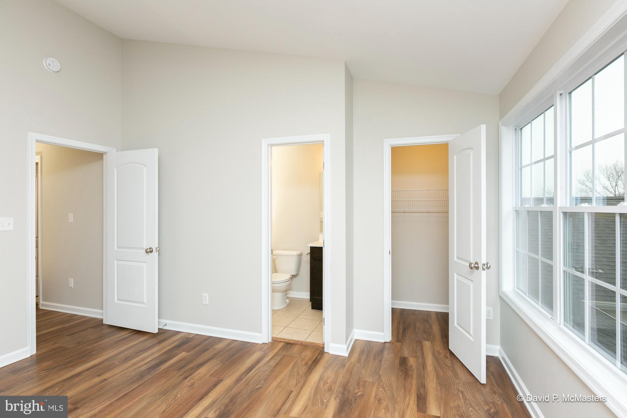 THE TOWNES OF RIDGEWAY - Residential