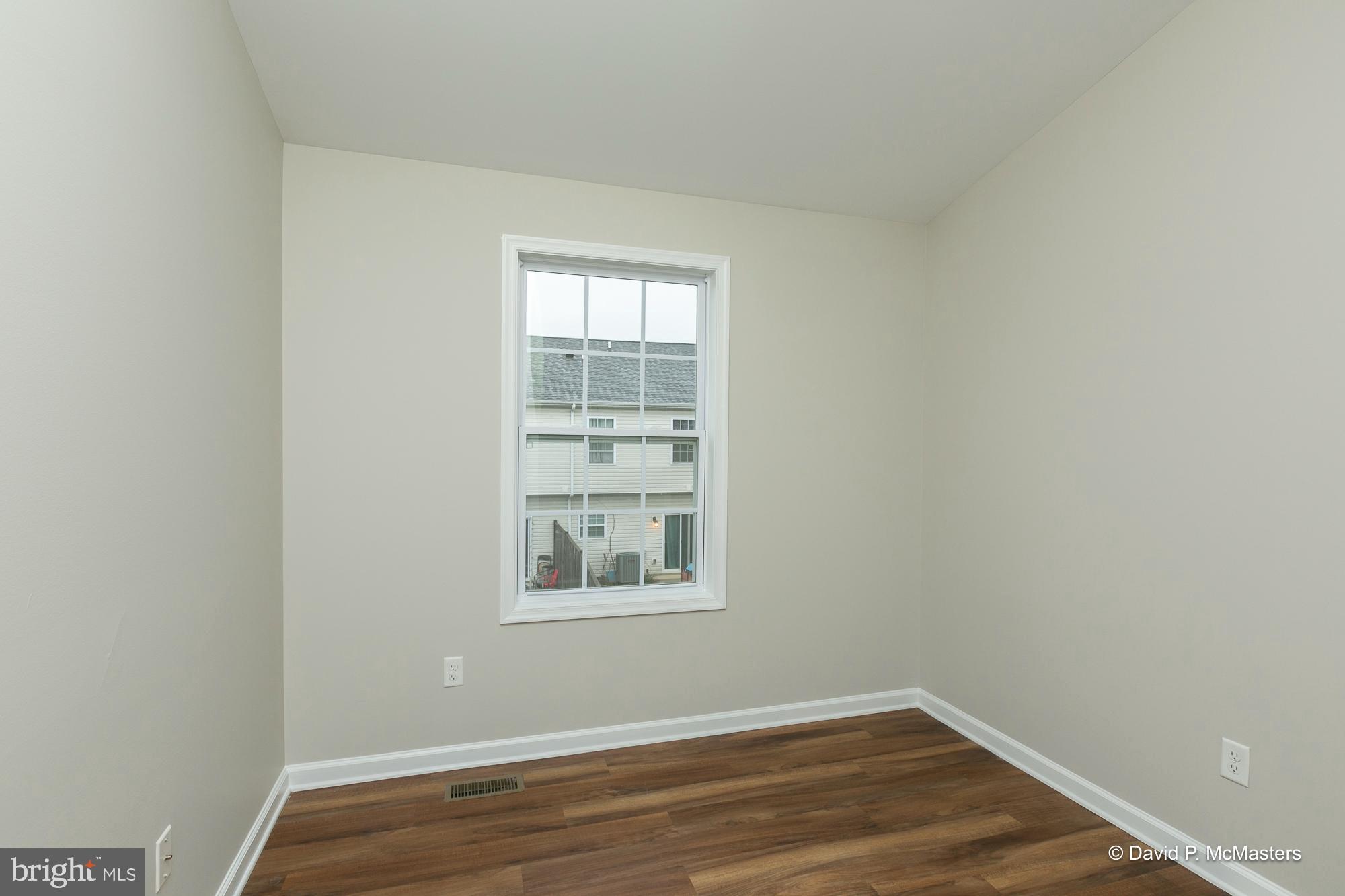 THE TOWNES OF RIDGEWAY - Residential