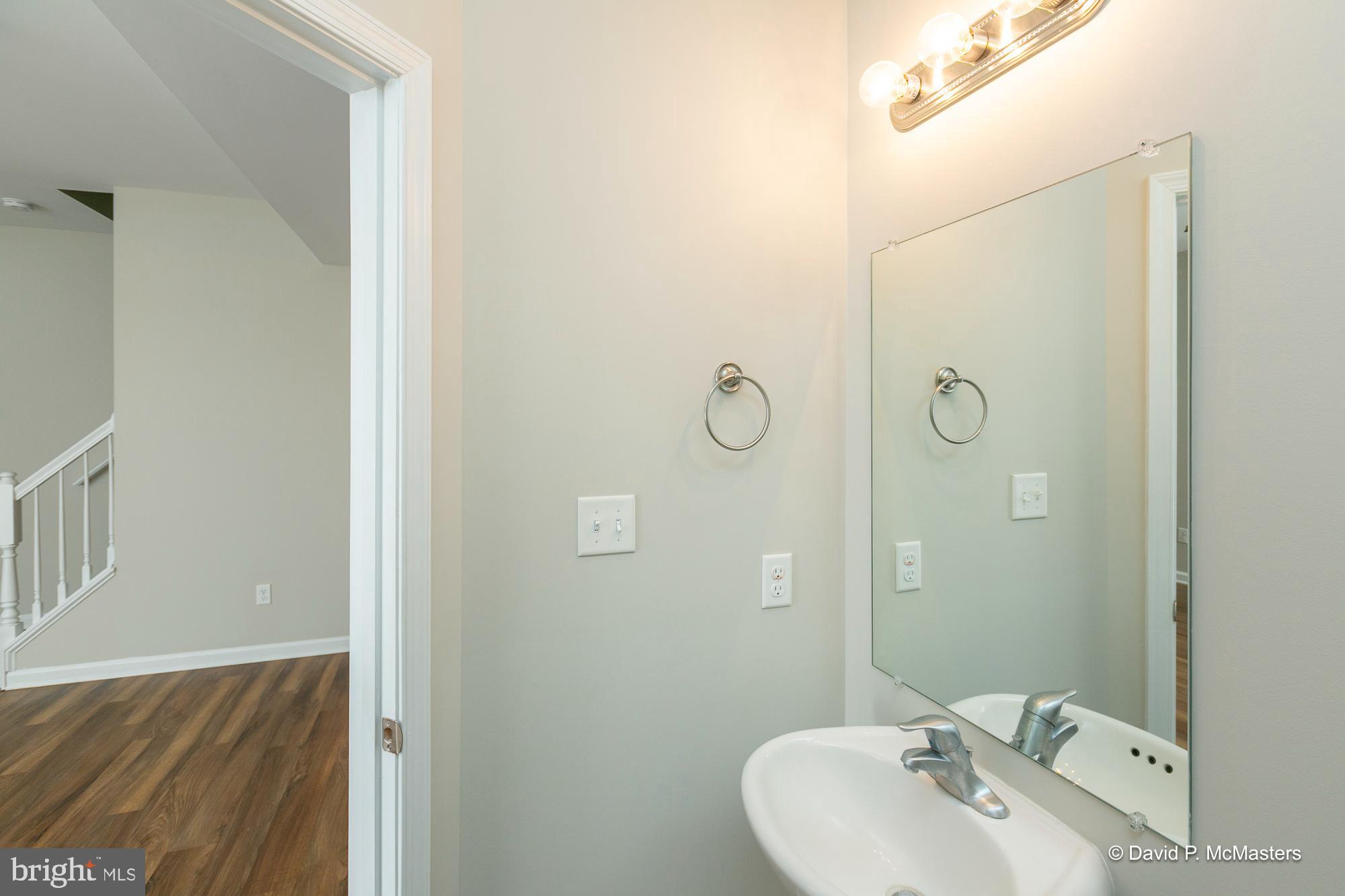 THE TOWNES OF RIDGEWAY - Residential